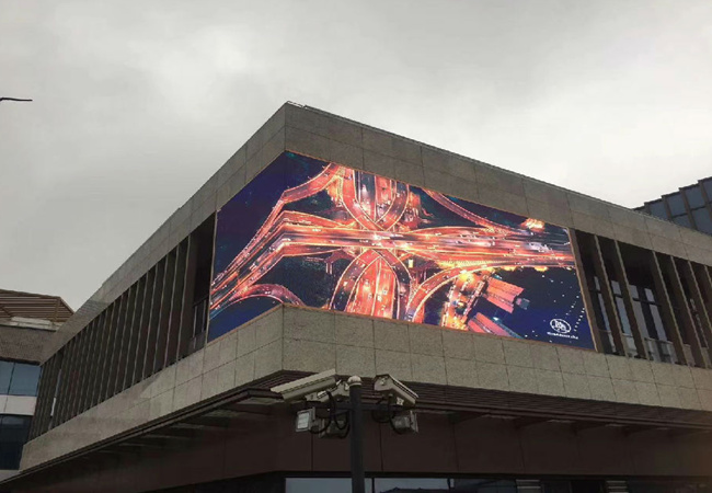 ��ȪLTD��ʾ��